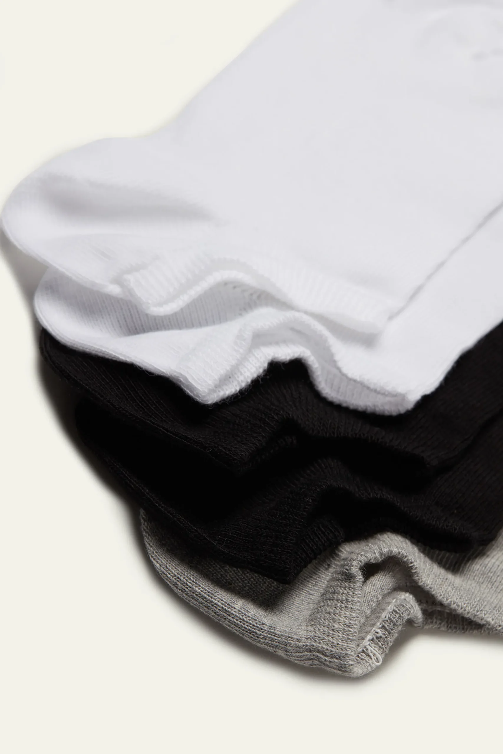 5 Pairs Of Solid-Colored Cotton Ankle Socks - Socks - Women | Tezenis