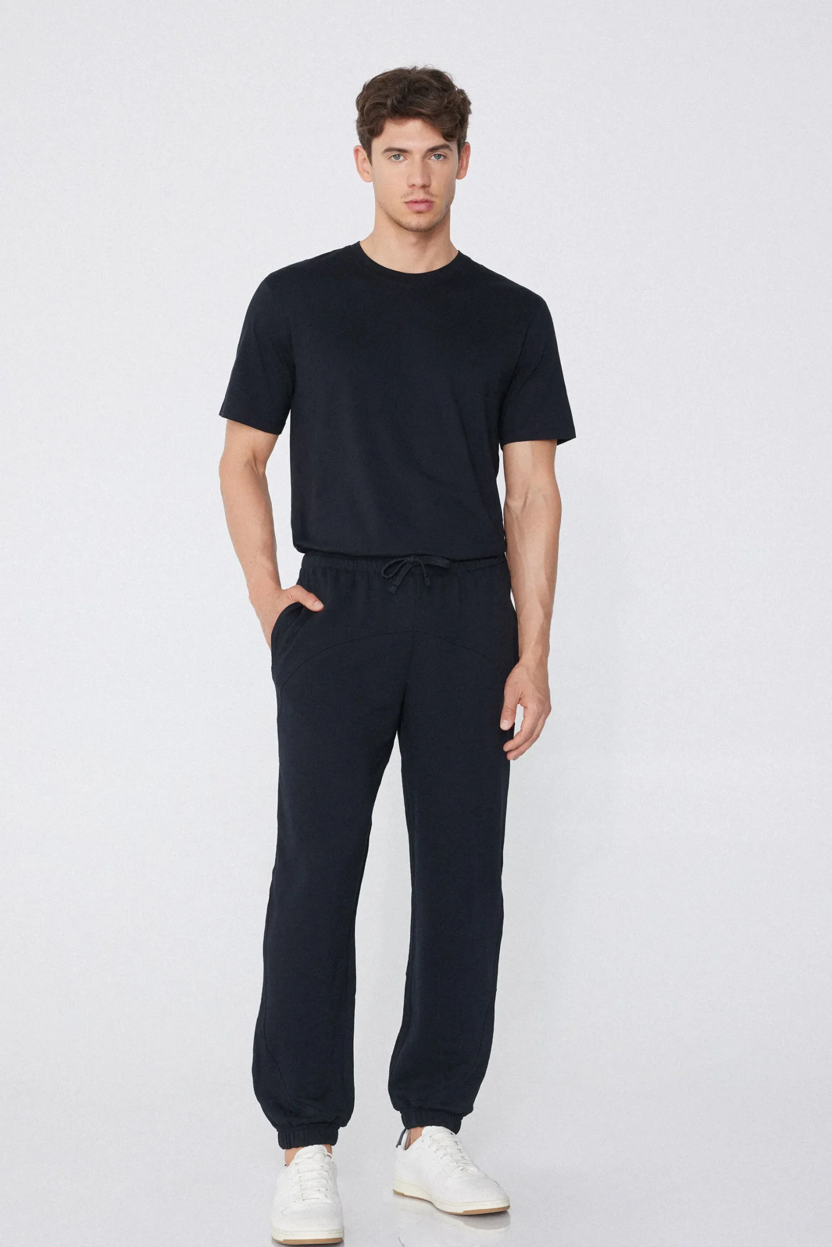 Basic Full Length Drawstring Sweatpants With Pockets - Long Pants - Men | Tezenis