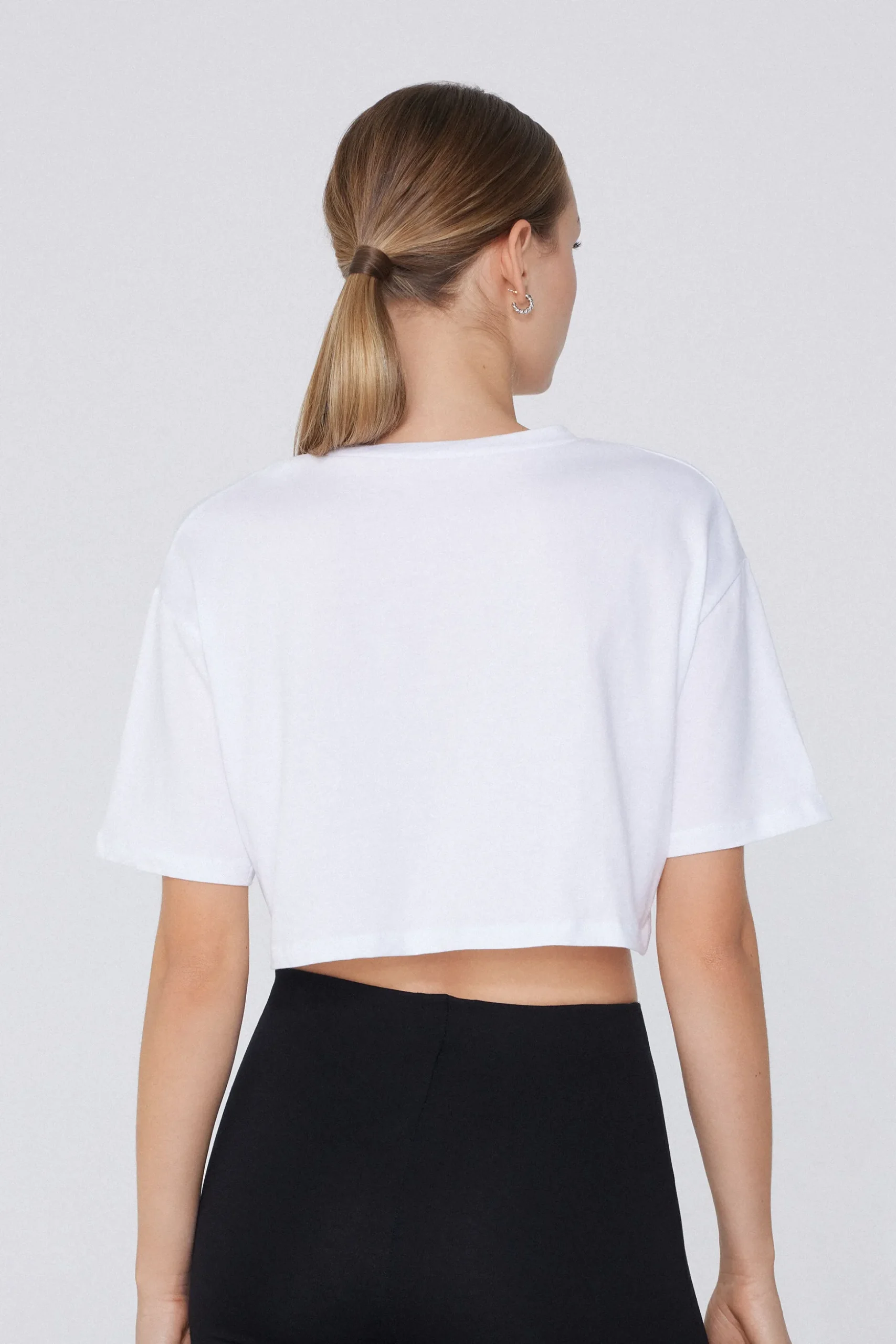 Boxy Crewneck Cropped Cotton T-Shirt - Short-Sleeved Tops - Women | Tezenis