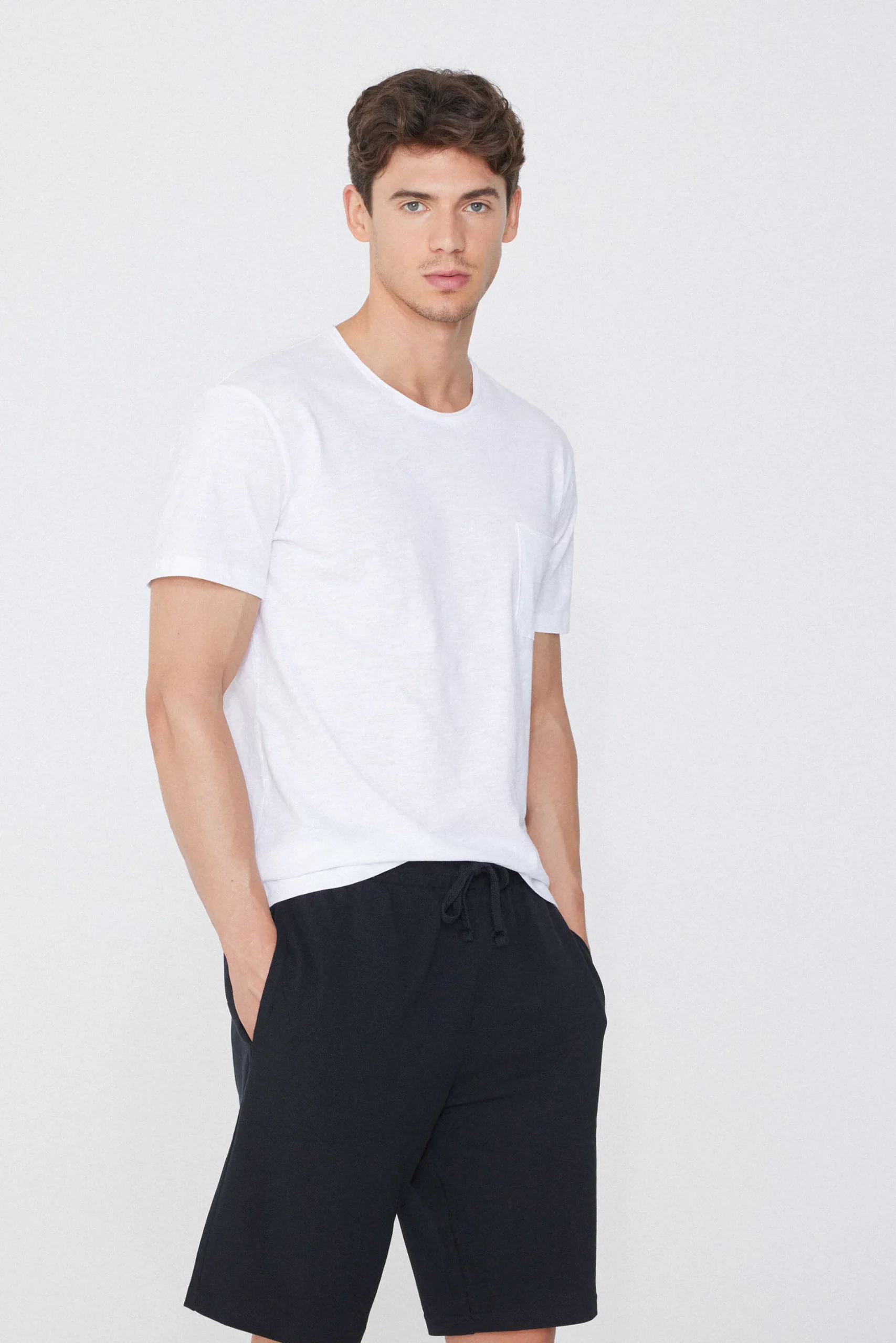 Cotton T-Shirt With Breast Pocket - T-Shirts - Men | Tezenis