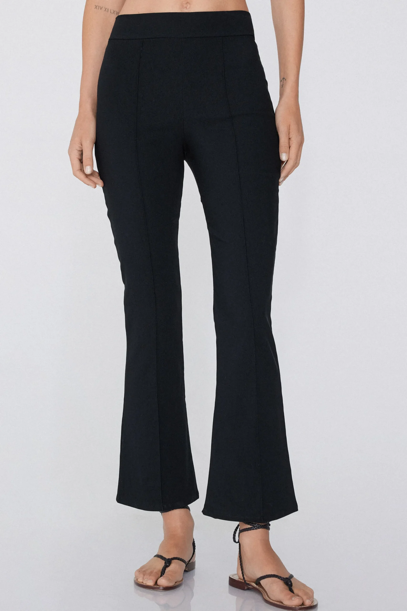 Flare-Cut Stretch Fabric Capri Pants - Pants - Women | Tezenis