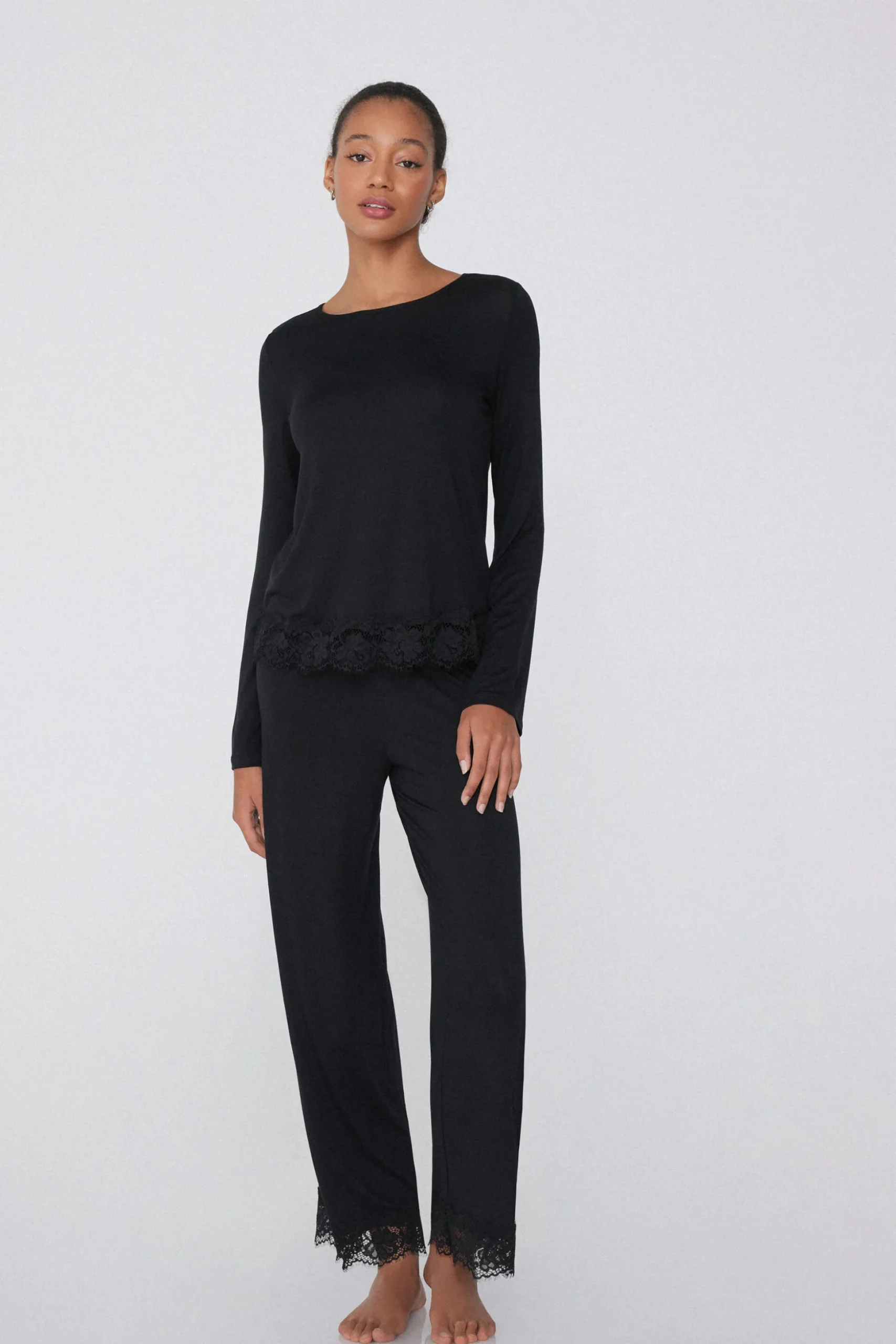 Full-Length Viscose Pajamas With Lace - Long Pajamas - Women | Tezenis