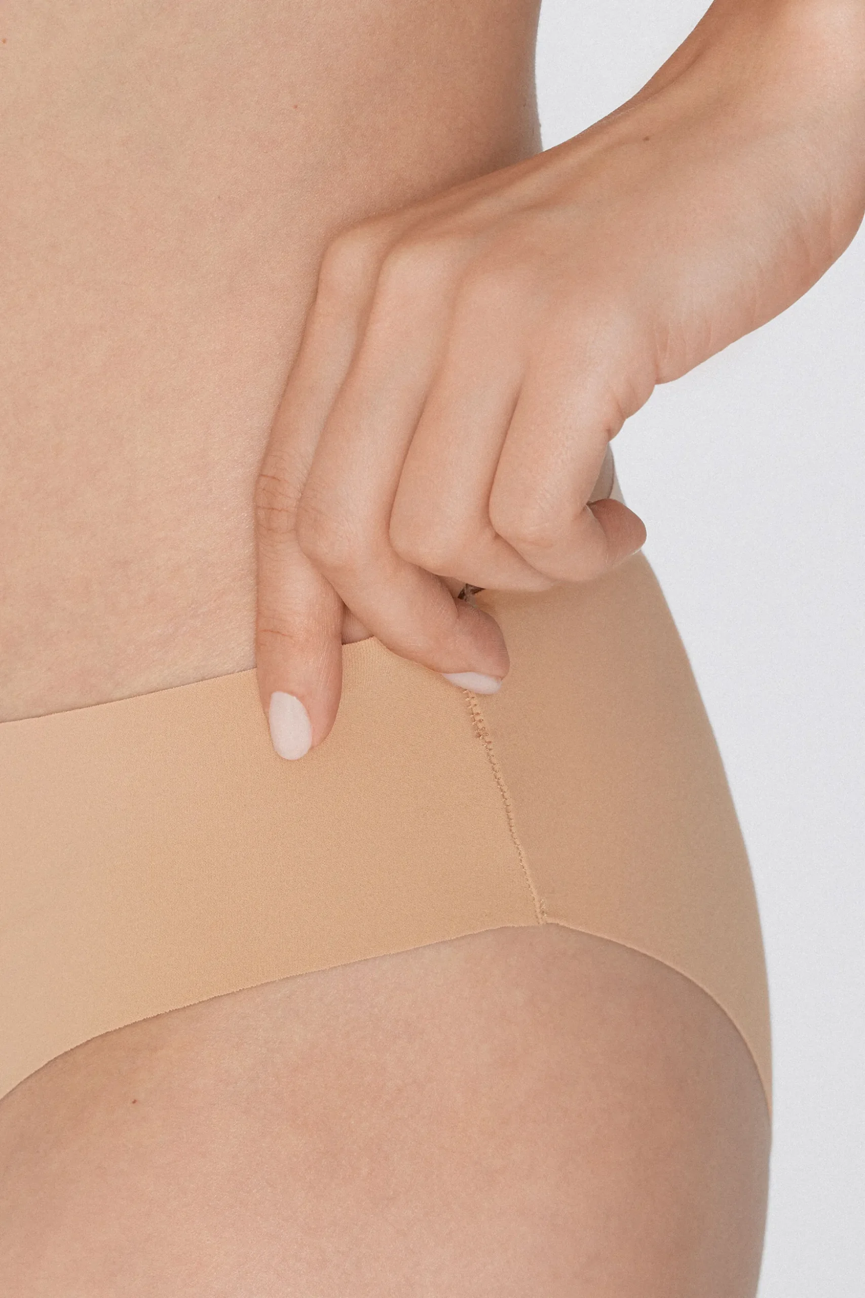 Laser-Cut Microfiber Briefs - Classic - Women | Tezenis