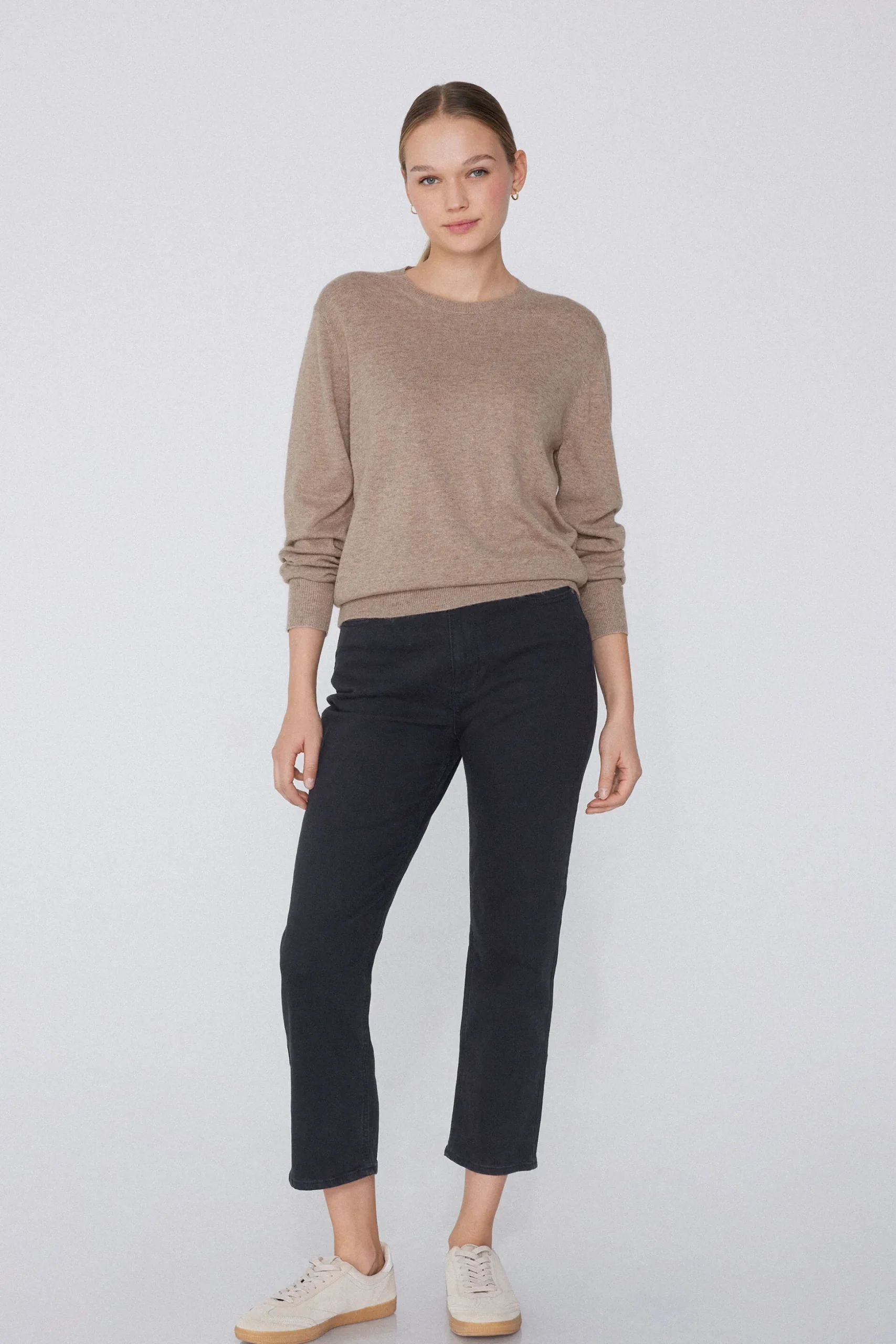 Long-Sleeved Heavy Wool Crew-Neck Sweater - Cardigans And Sweaters - Women | Tezenis