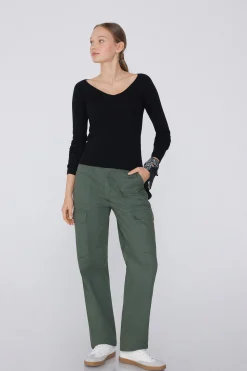 Long-Sleeved Ribbed Wool V-Neck Sweater - Cardigans And Sweaters - Women | Tezenis
