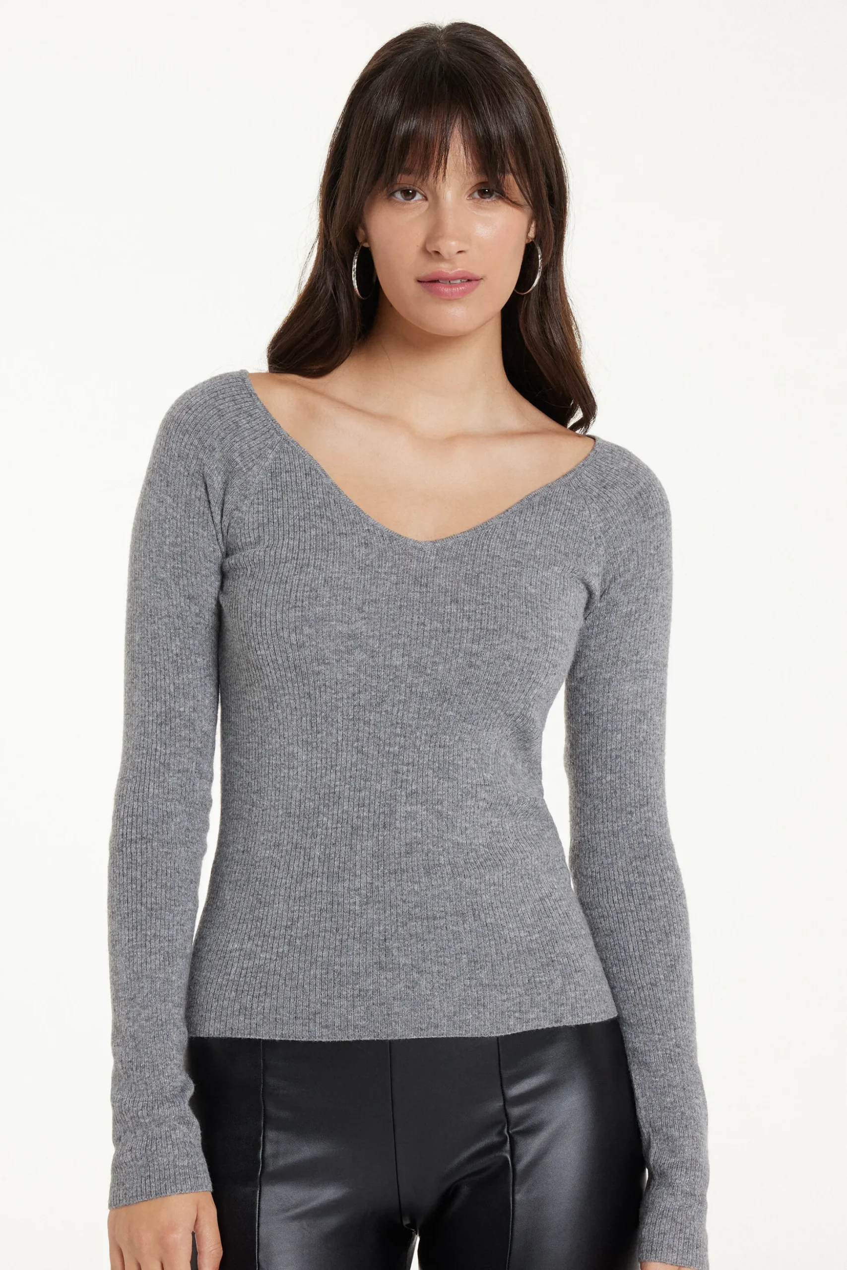 Long-Sleeved Ribbed Wool V-Neck Sweater - Cardigans And Sweaters - Women | Tezenis