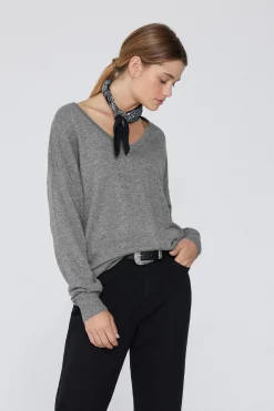 Long-Sleeved Wool V-Neck Sweater - Cardigans And Sweaters - Women | Tezenis