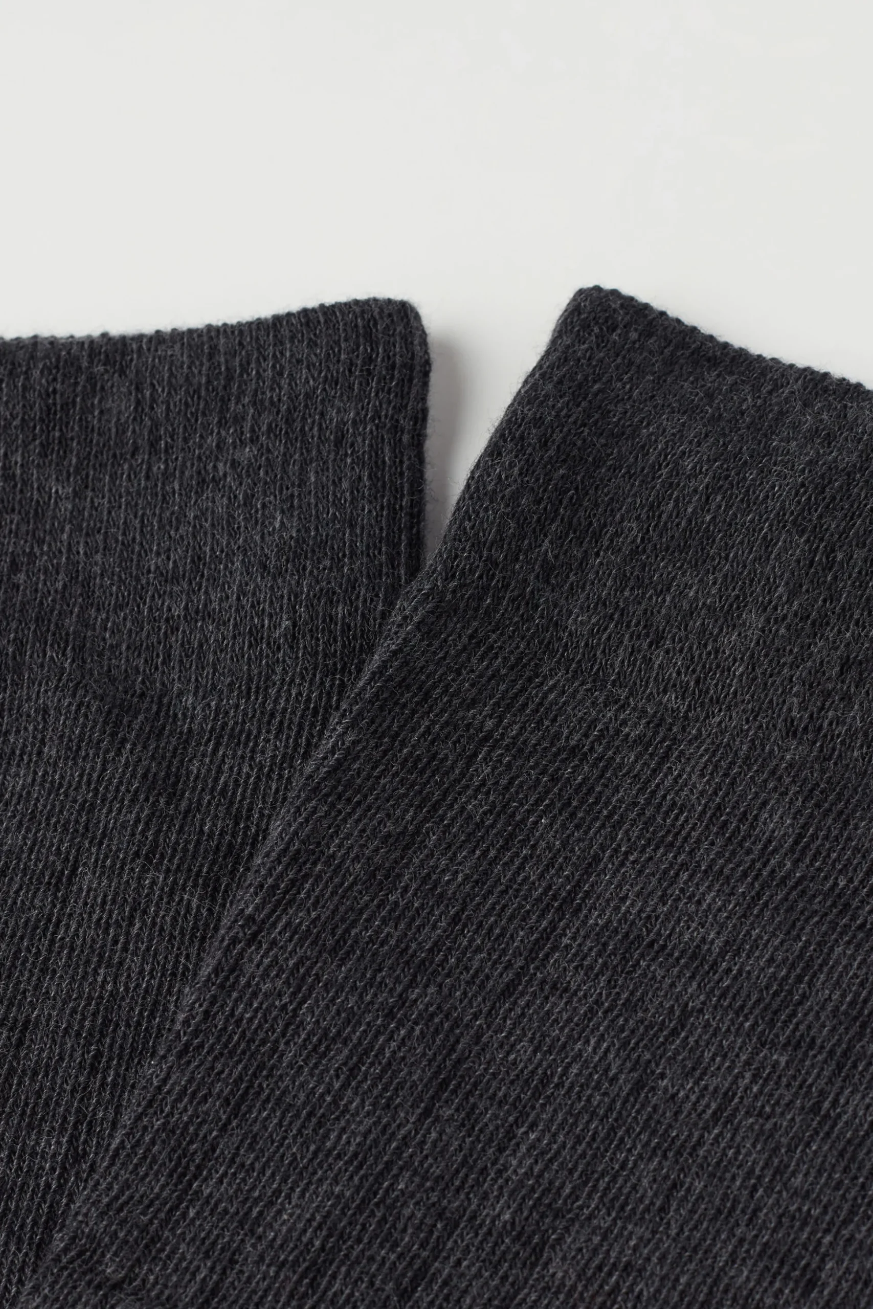 Men’s Long Ribbed Cotton Socks - Long Socks - Men | Tezenis