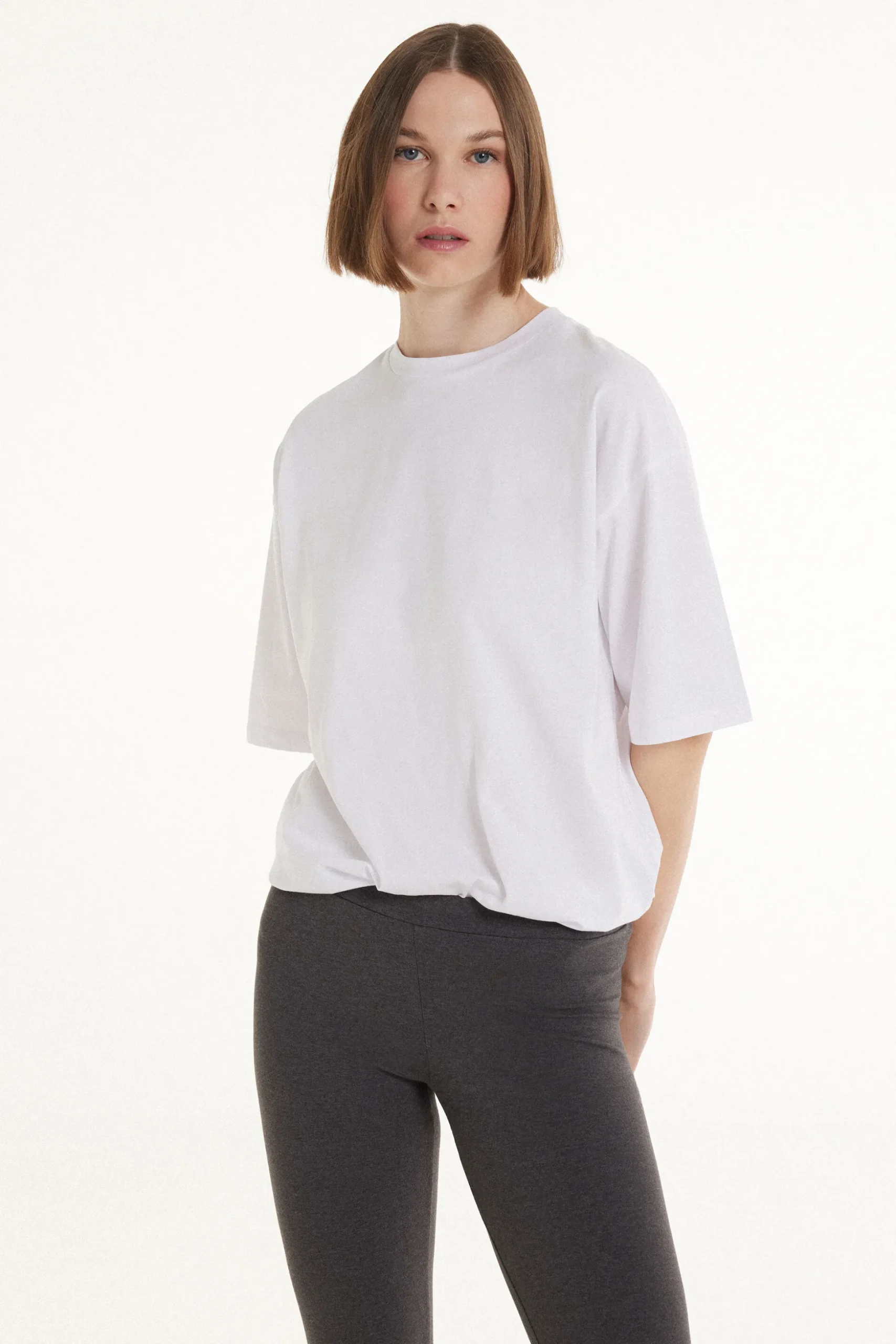 Oversized Crew-Neck Cotton T-Shirt - Short-Sleeved Tops - Women | Tezenis