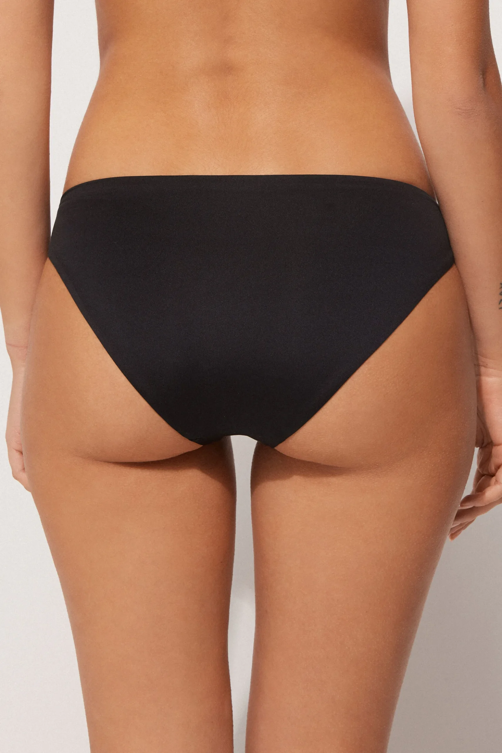 Plain Brief Bikini Bottoms - Classic - Women | Tezenis