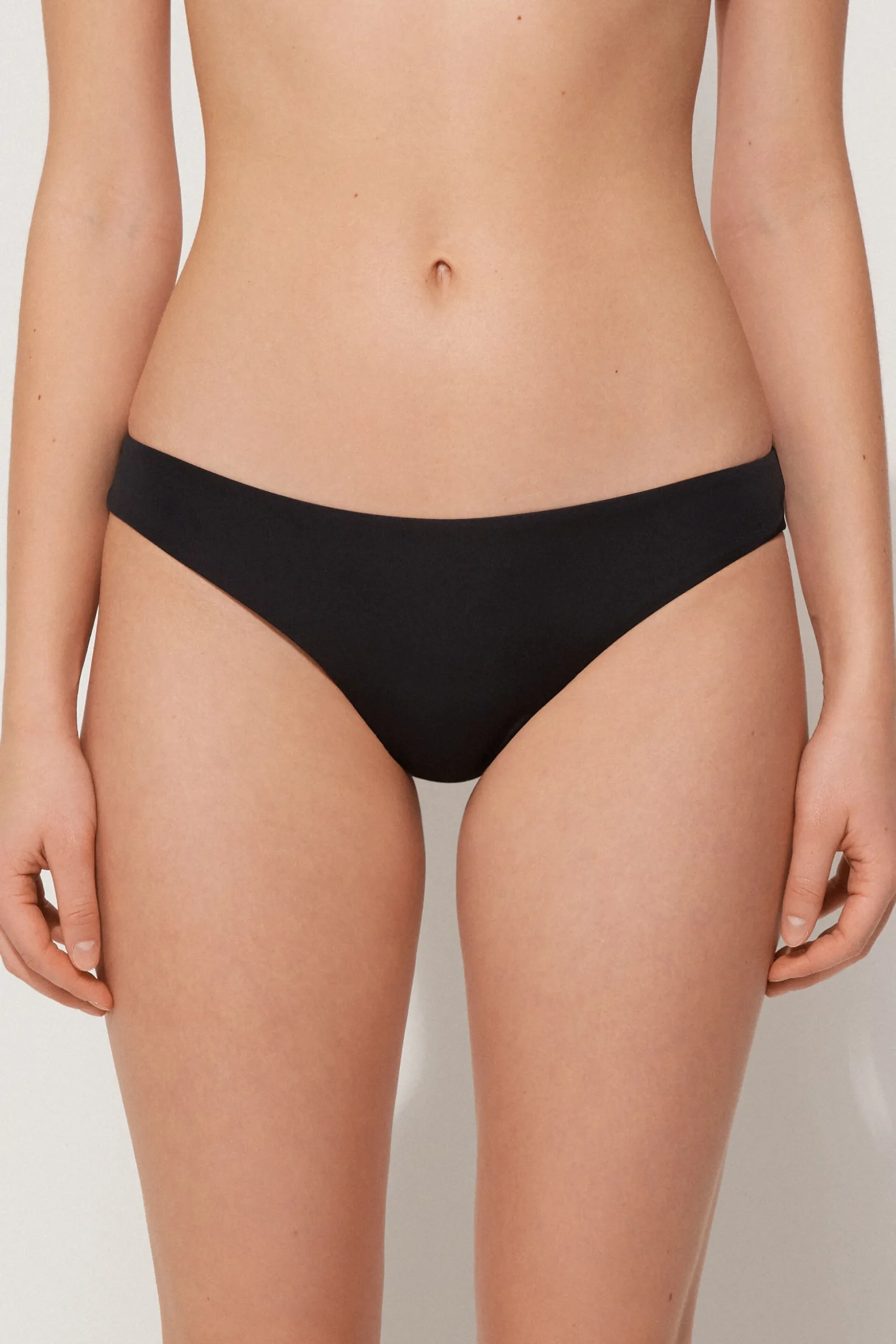 Plain Cheeky Bikini Bottoms - Brazilian Cut - Women | Tezenis