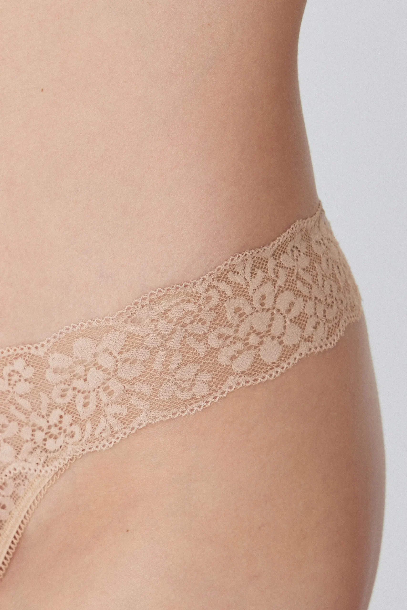 Recycled Lace High-Cut Thong - G-strings And Thongs - Women | Tezenis