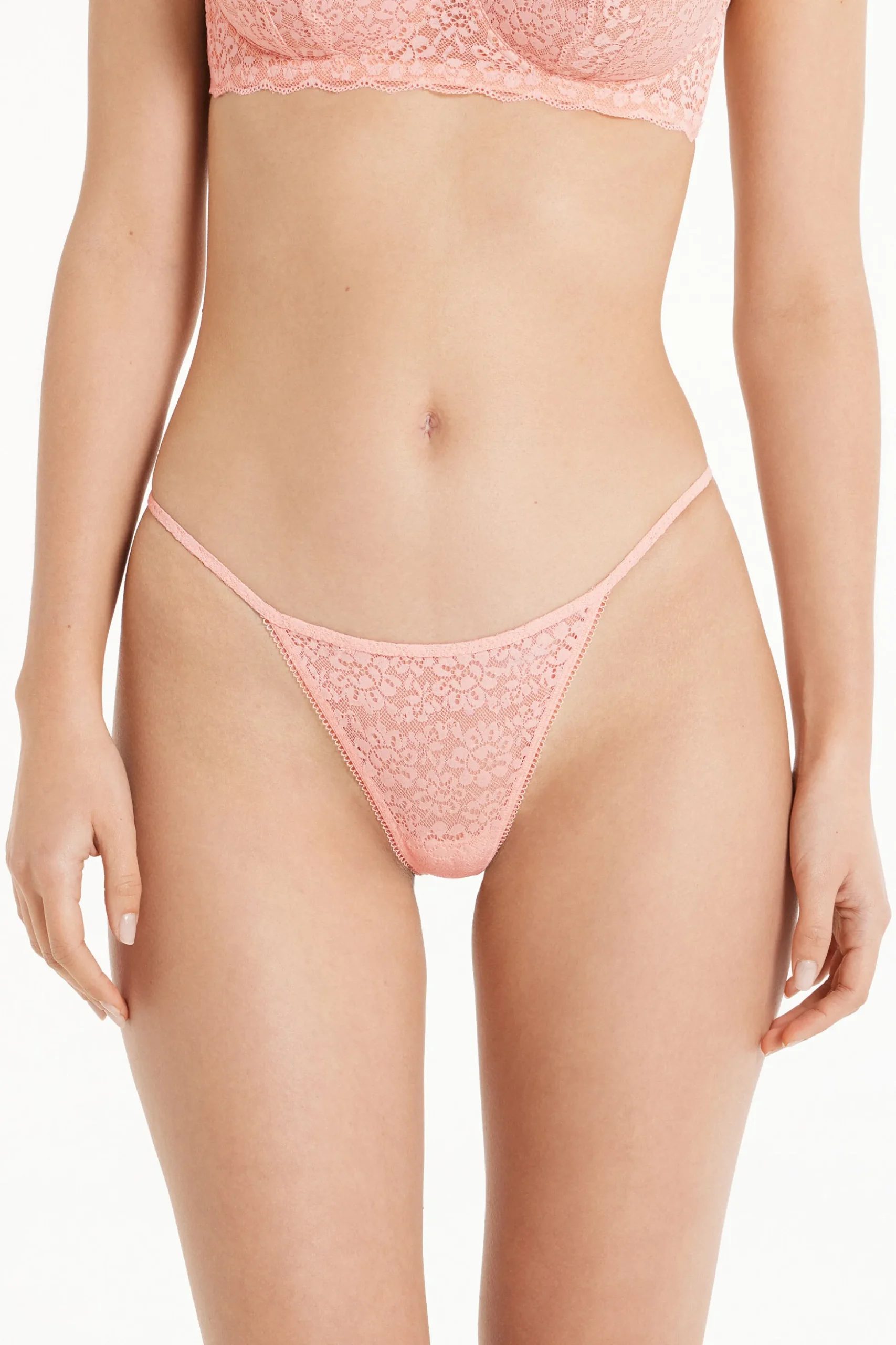 Recycled Lace String Thong - G-strings And Thongs - Women | Tezenis
