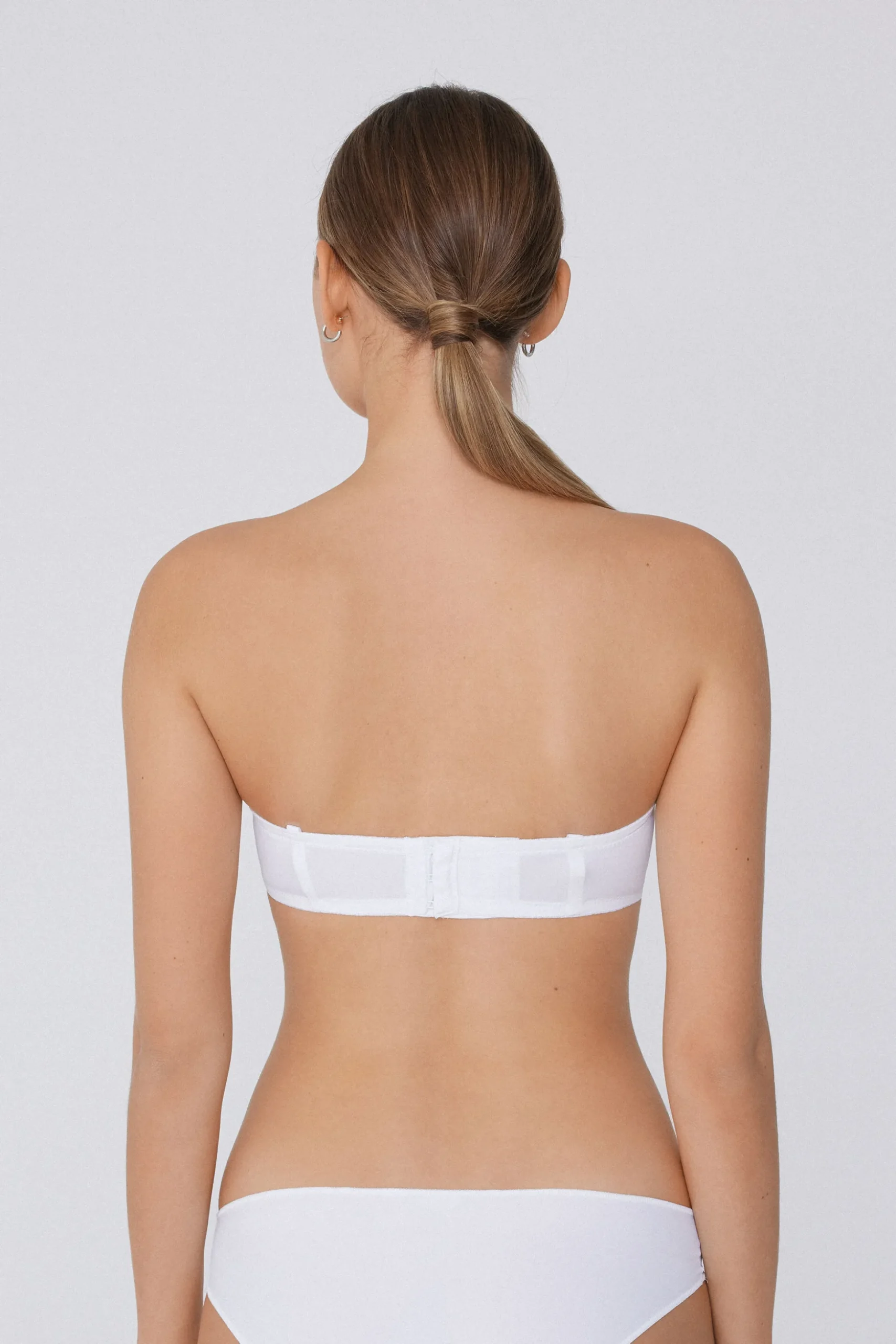 Recycled Microfiber Low-Neck Padded Bandeau Bra - Strapless And Bandeau - Women | Tezenis