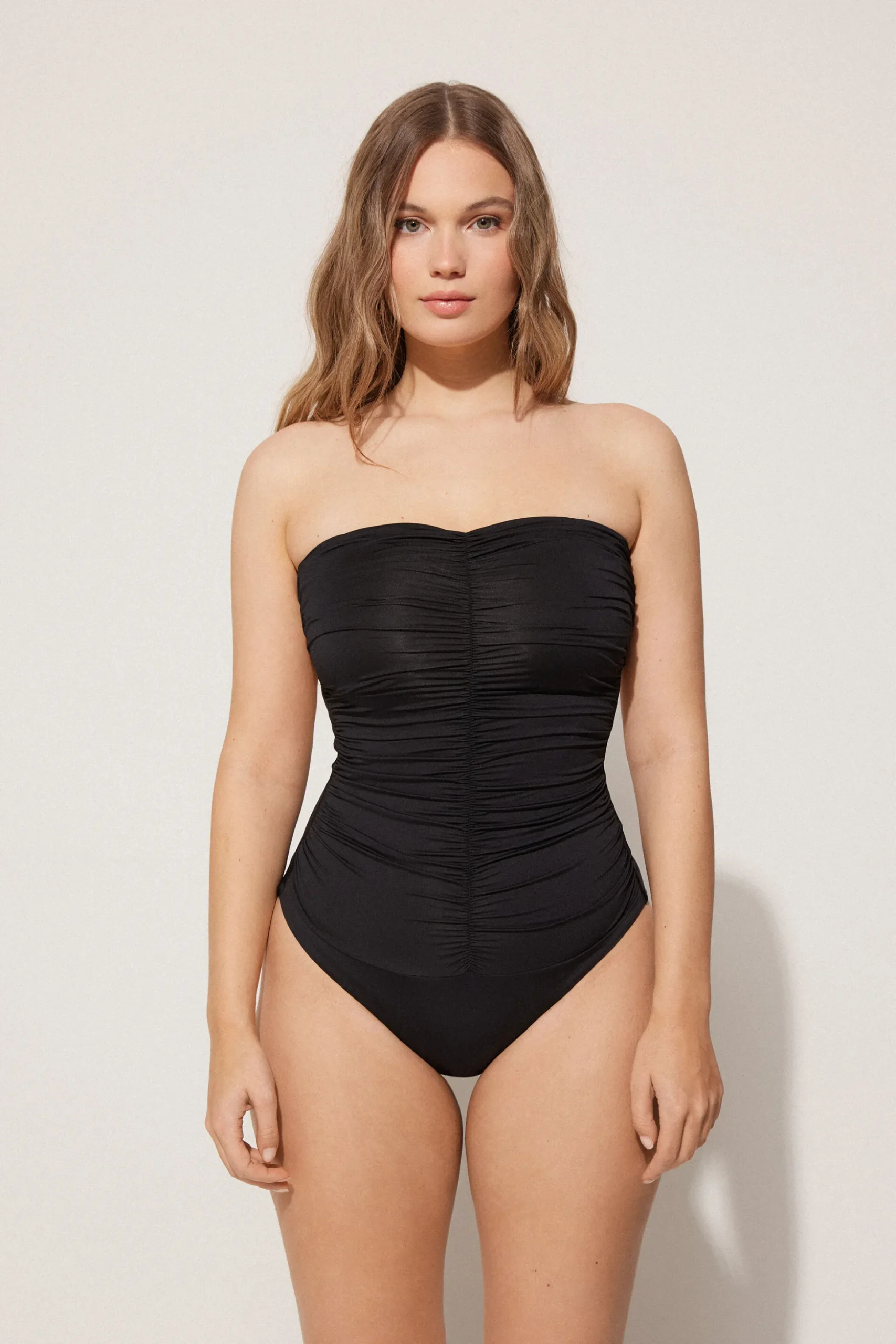 Recycled Microfiber Ruched Bandeau One-Piece Swimsuit - One-piece Swimsuits - Women | Tezenis