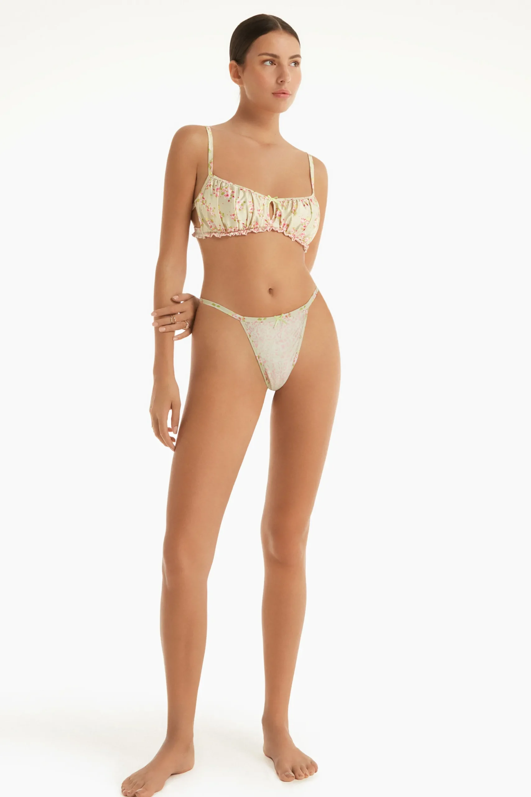 Sweet Satin String Thong - G-strings And Thongs - Women | Tezenis