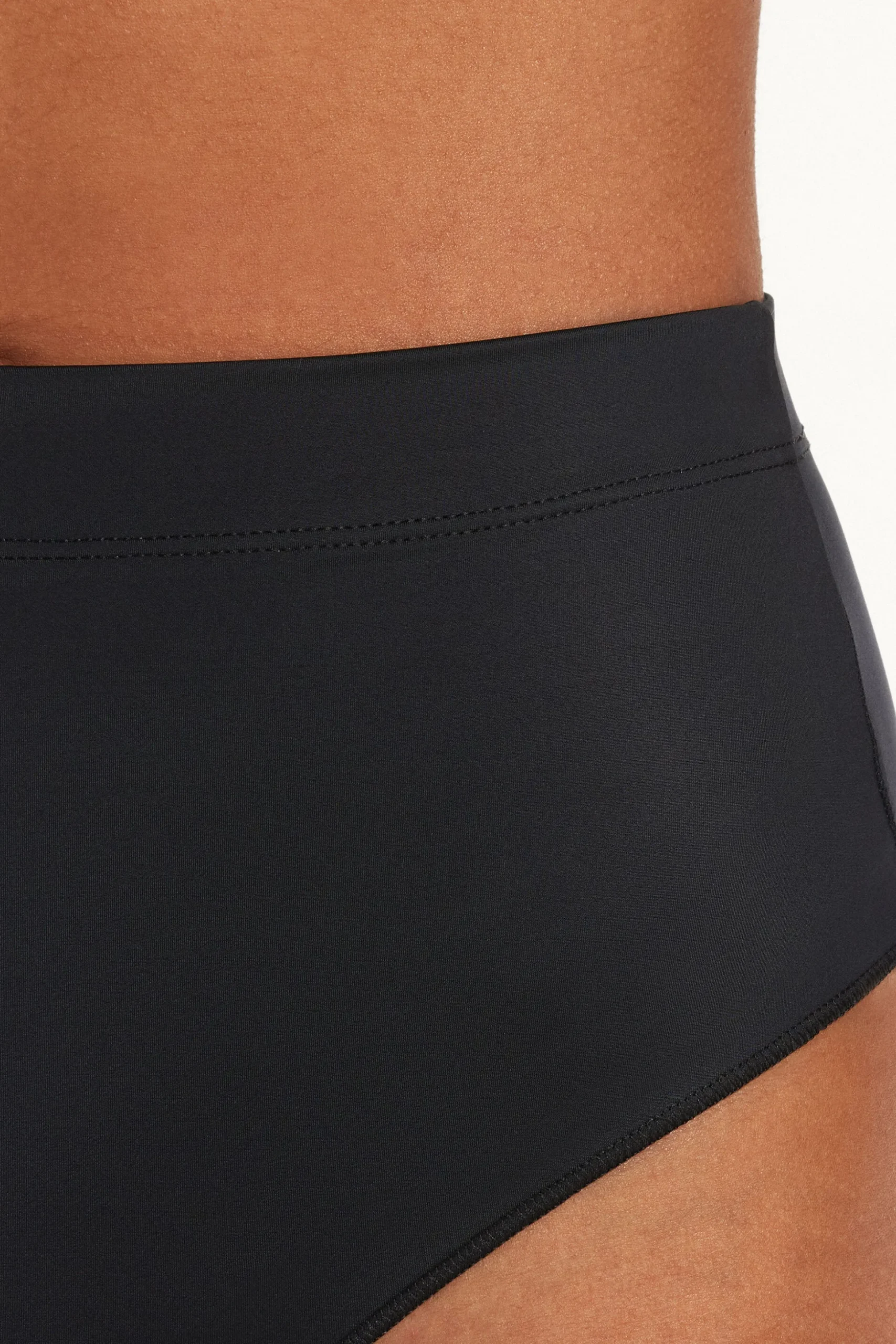 Ultralight Shaping High-Waist Brazilian Panties - Cheeky Briefs - Women | Tezenis