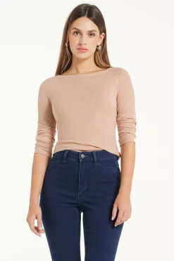Ultra-Lightweight Long-Sleeved Ribbed Viscose Boat-Neck Top - Long-Sleeved Tops - Women | Tezenis