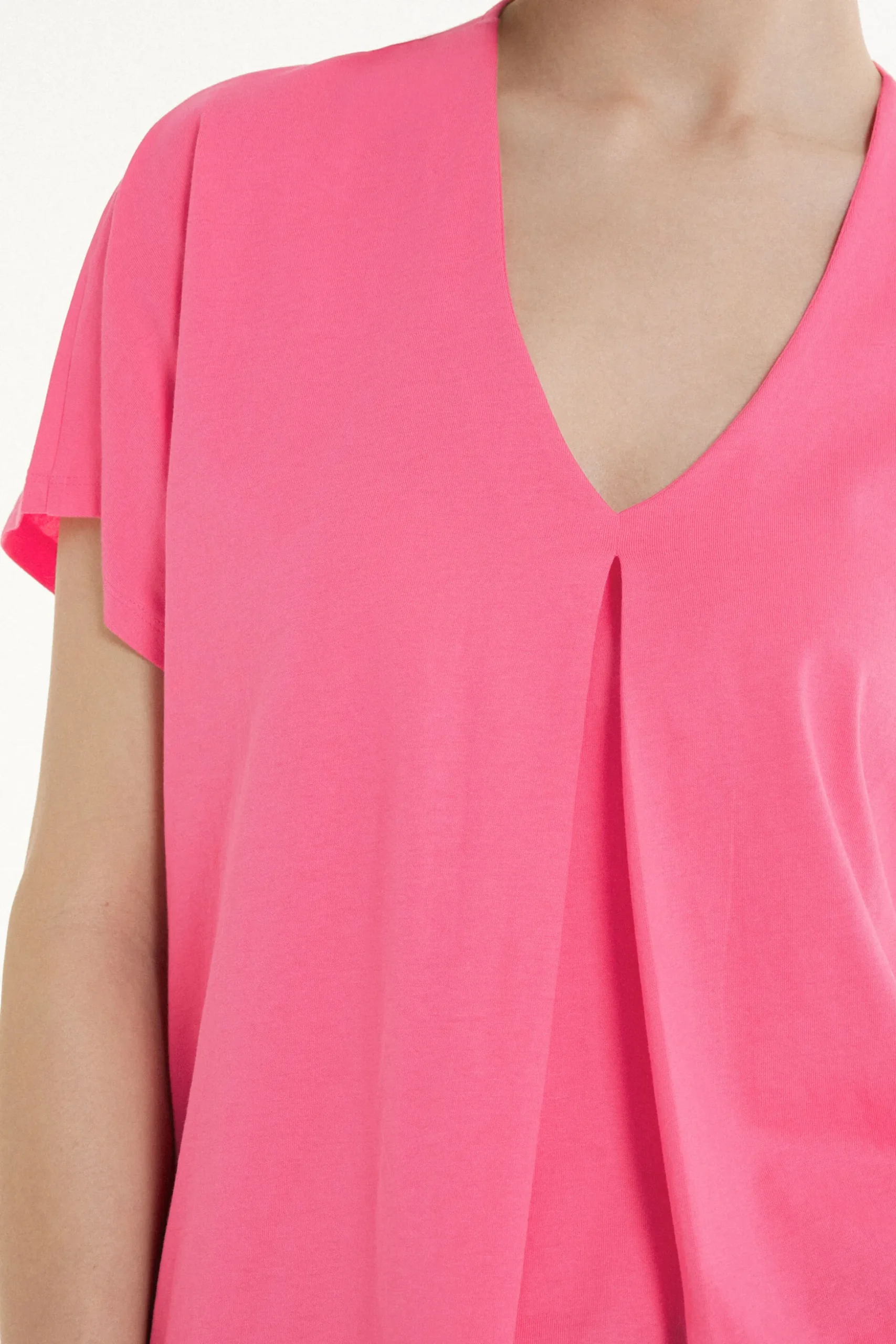 V-Neck Cotton T-Shirt With Dart - Short-Sleeved Tops - Women | Tezenis