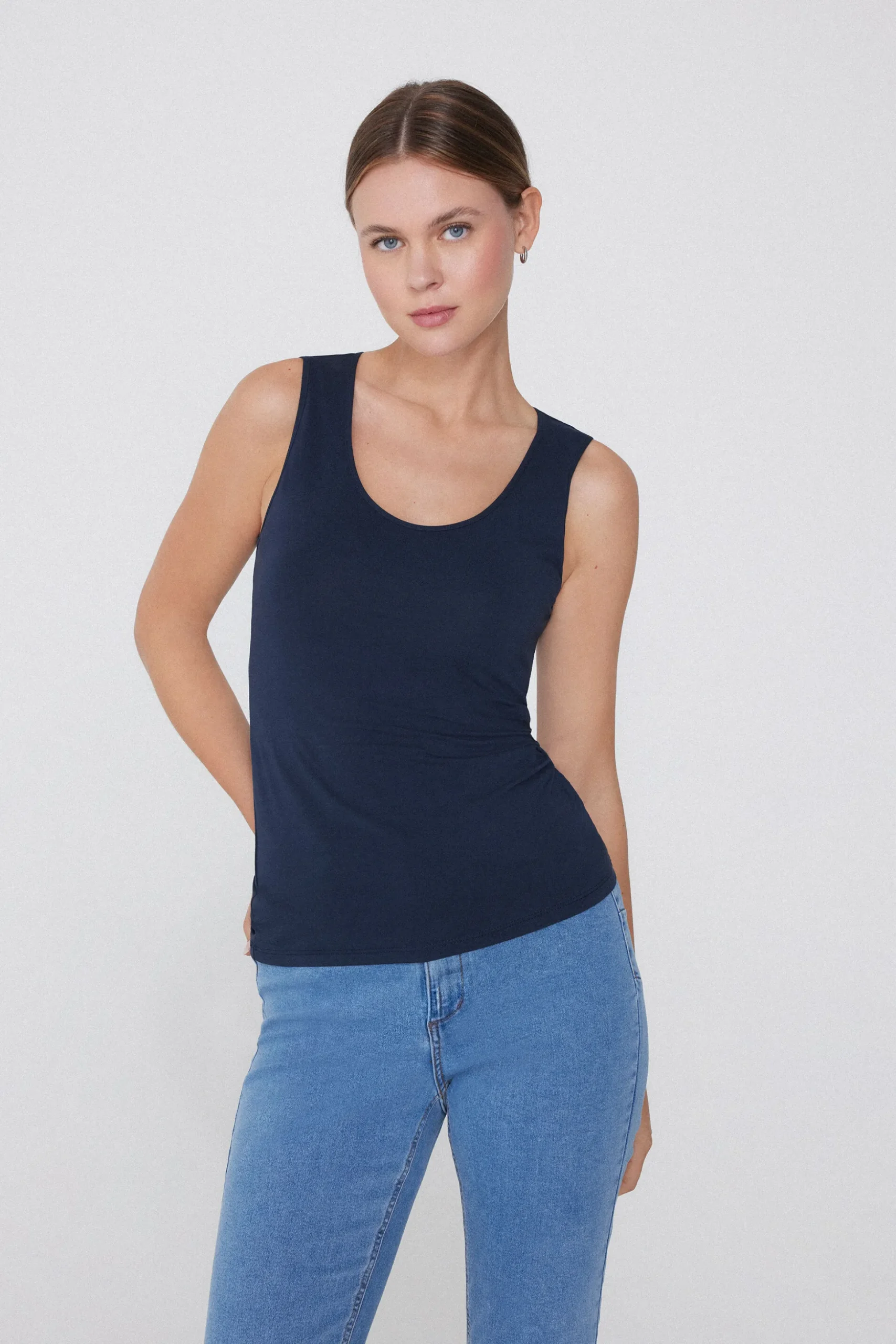 Wide-Strap Round-Neck Cotton Camisole - Tank Tops - Women | Tezenis